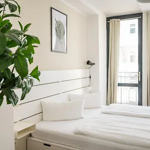 Fantastic 2 Bedroom Apartment Berlin